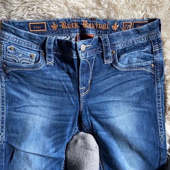 Rock Revival Easy Crop Jeans - Picture 3 of 5